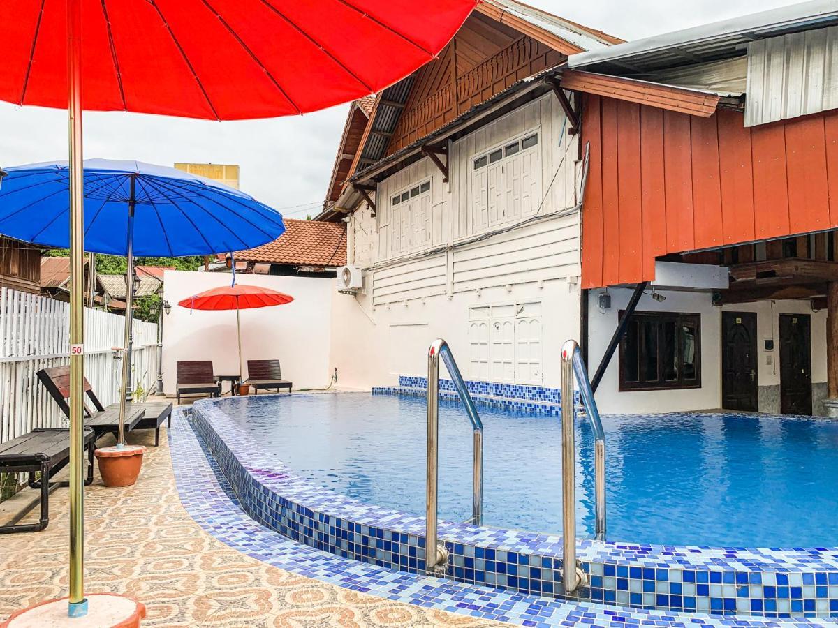 Bountang Mountain View Riverside Hotel Vangviang Kültér fotó