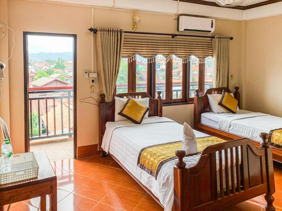 Bountang Mountain View Riverside Hotel Vangviang Kültér fotó