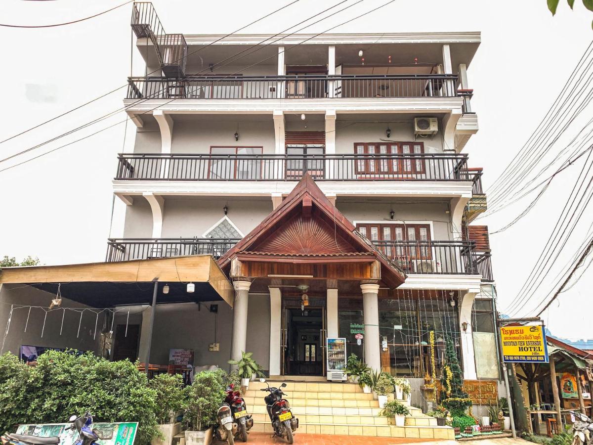 Bountang Mountain View Riverside Hotel Vangviang Kültér fotó