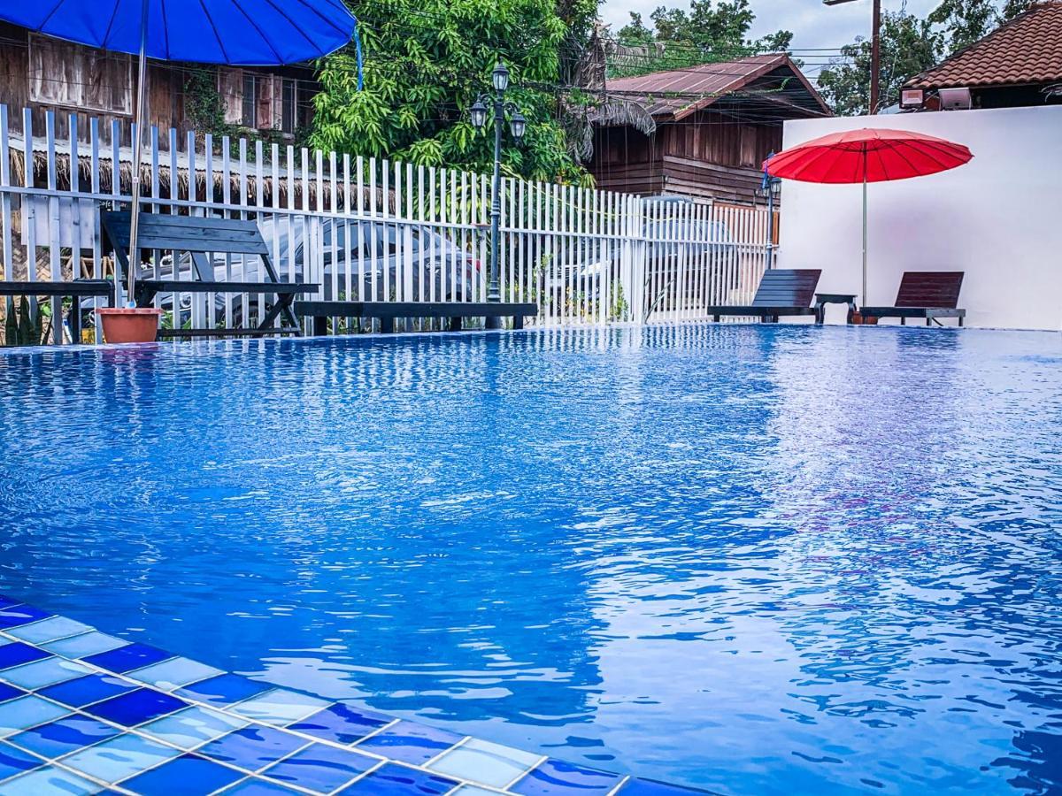 Bountang Mountain View Riverside Hotel Vangviang Kültér fotó